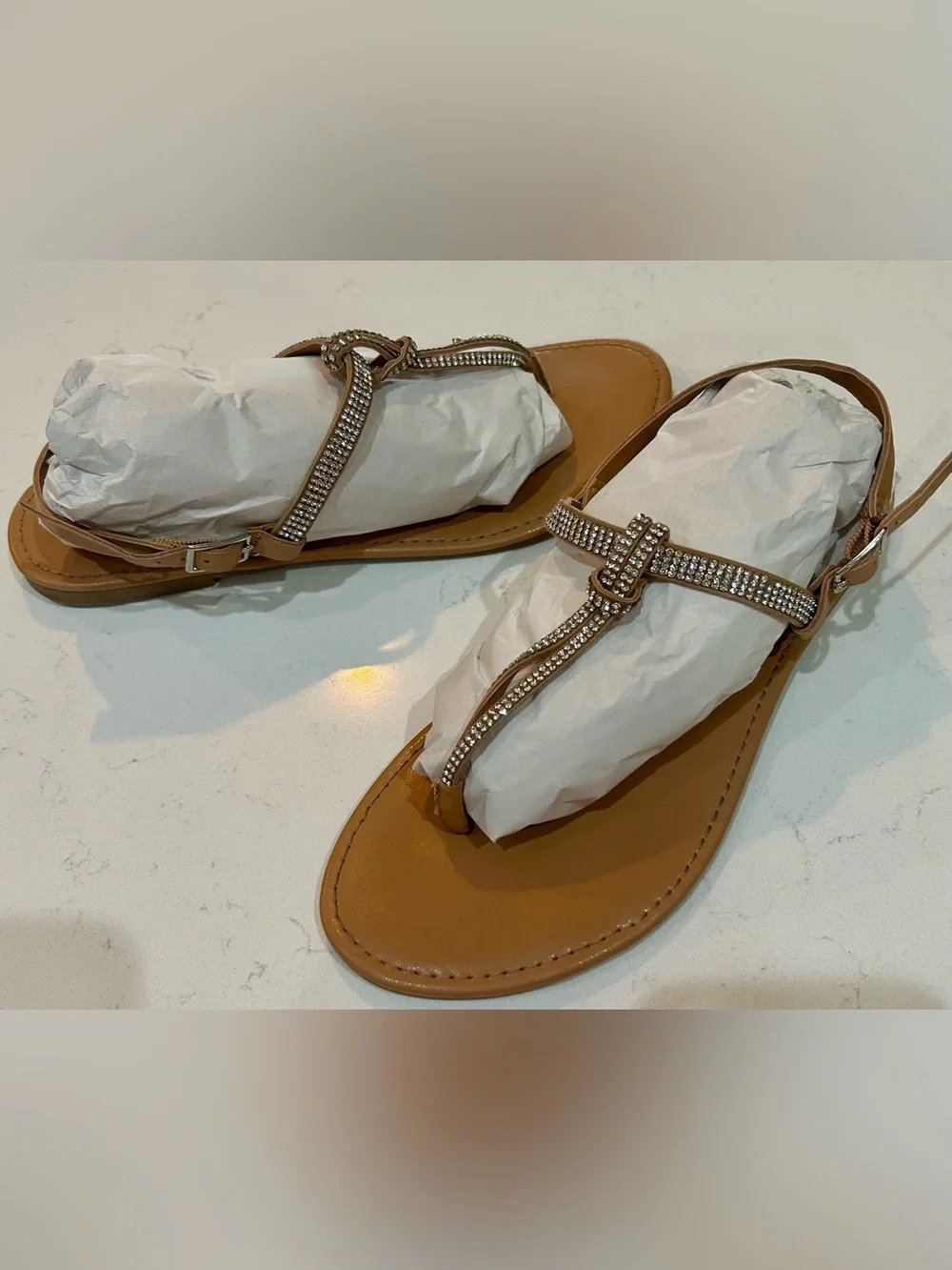 Madden Girl  Sienna tan thong sandals buckle rhinestone Size 8